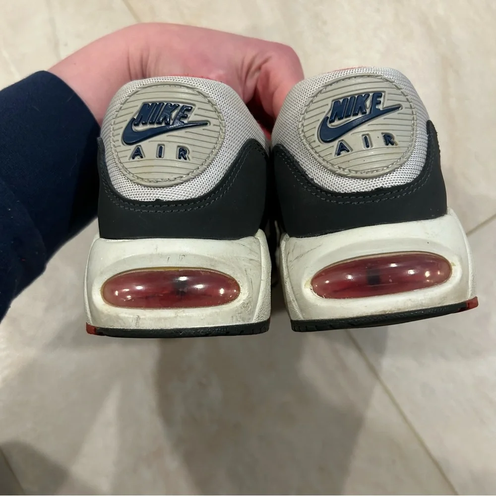 Nike Air Sneakers - Gray, Red, and Blue size 8